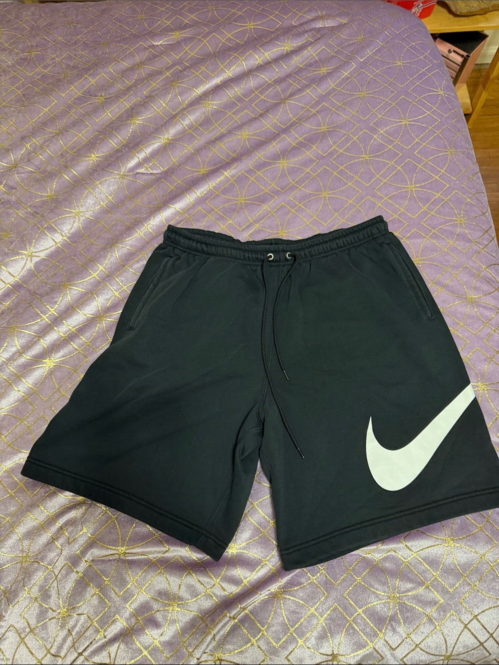 💥 NWOT NIKE Black Men's Athletic Shorts with Large Swoosh